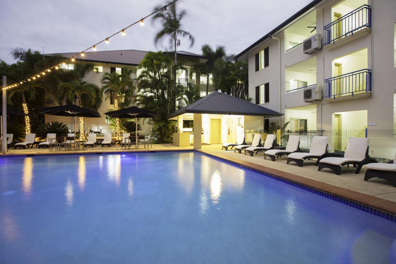 Central Plaza Port Douglas Exterior photo